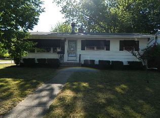 105 Indianwood Dr, Thornton, IL 60476