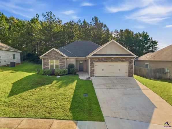 102 Ledford Way, Bonaire, GA 31005