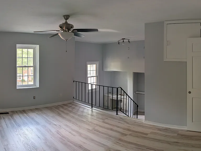 139 Scarborough Pl — Photo 3