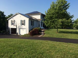 89 Back Brook Rd, Ringoes, NJ 08551