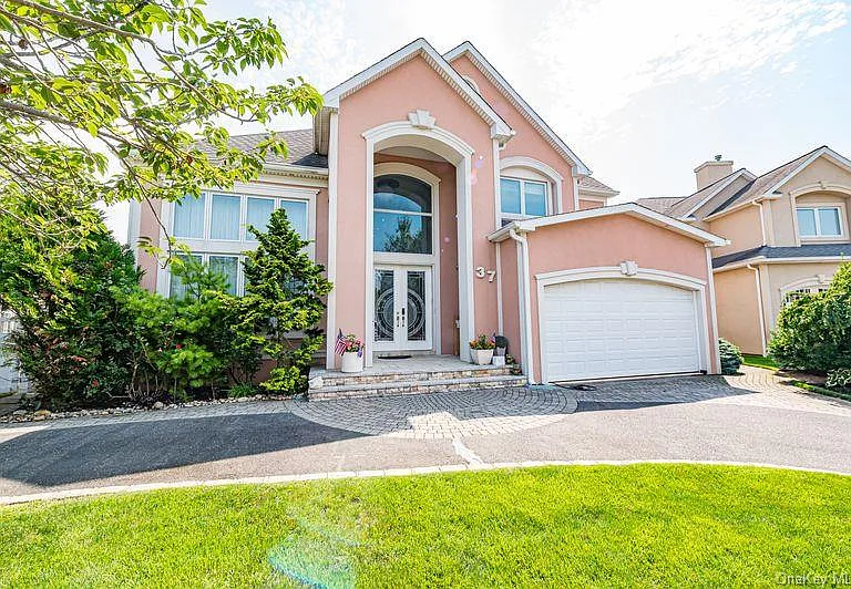 37 Crescent Cove Cir — Photo 2