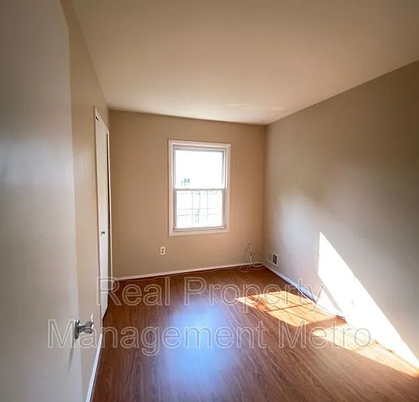 1902 Stonehearth Ct — Photo 11