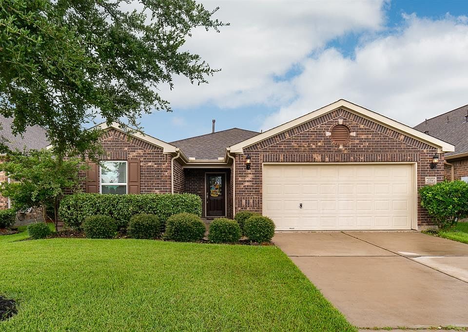 1st image of 2743 Villa Bella Ct