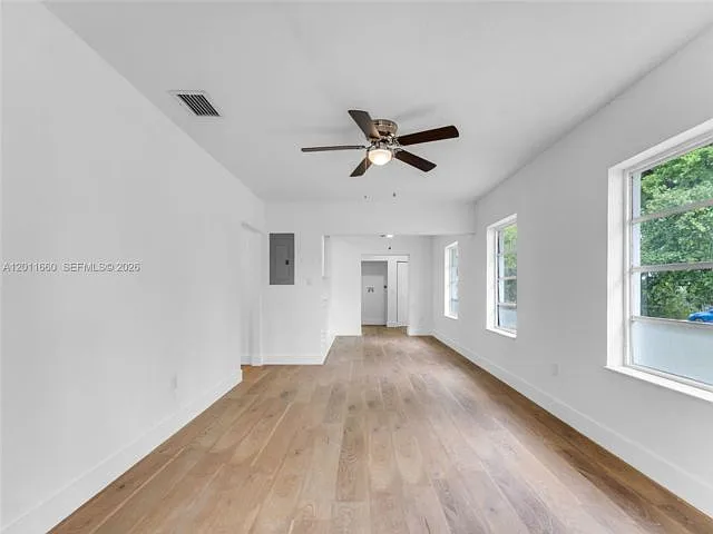520 NW 32nd Pl — Photo 11