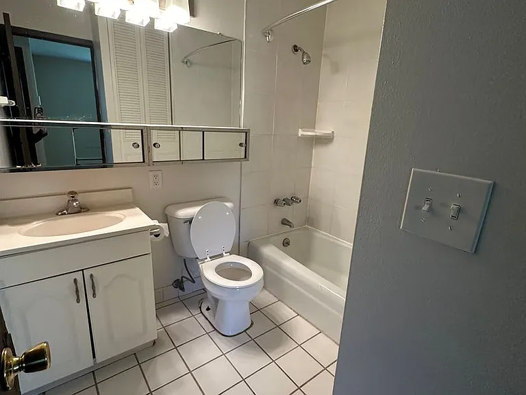 Ariel Place — Photo 20