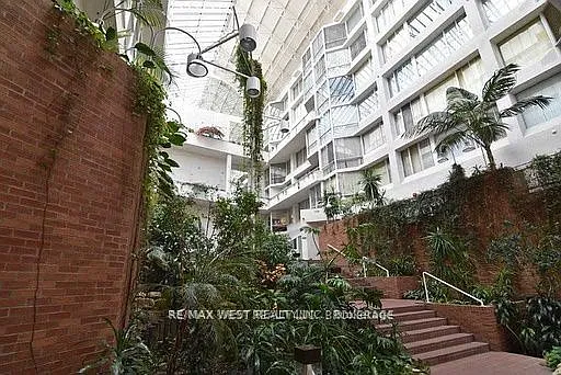 71 Front St E #411 — Photo 2