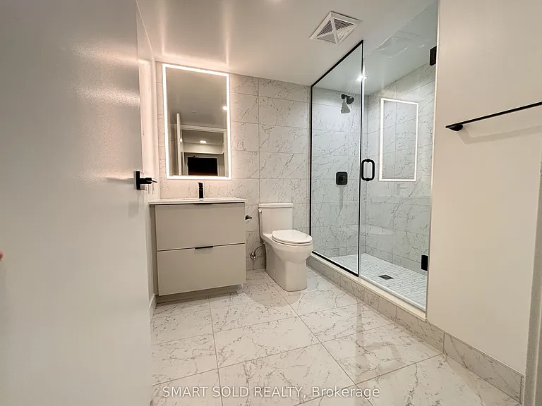 609 Sherbourne St #1102 — Photo 12