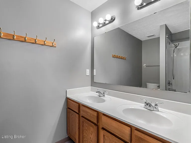 10331 Arbor Oak Dr — Photo 14