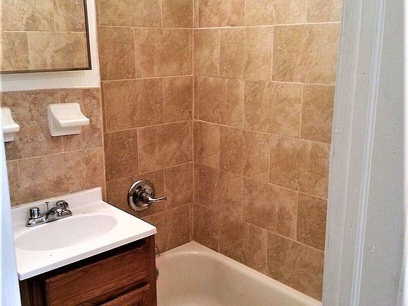 5th image of 65 Malcolm X Blvd APT 1D