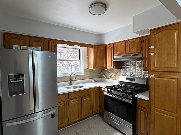 2nd image of 1761 Watson Ave Floor 2