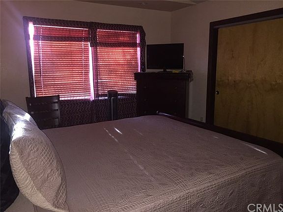 3rd image of 15624 Citron Ave