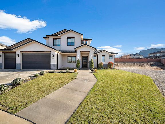 3rd image of 2819 E Briarwood Dr
