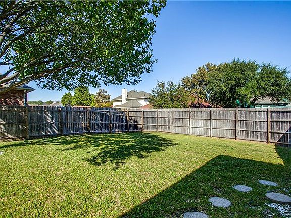 5th image of 1909 Chapman Dr