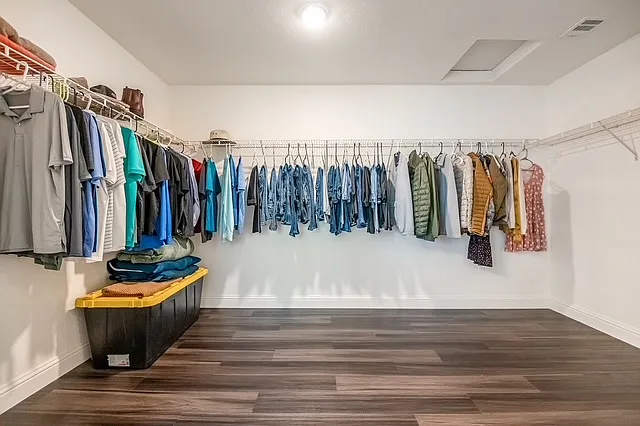 5806 W Sunnyview Ave — Photo 12
