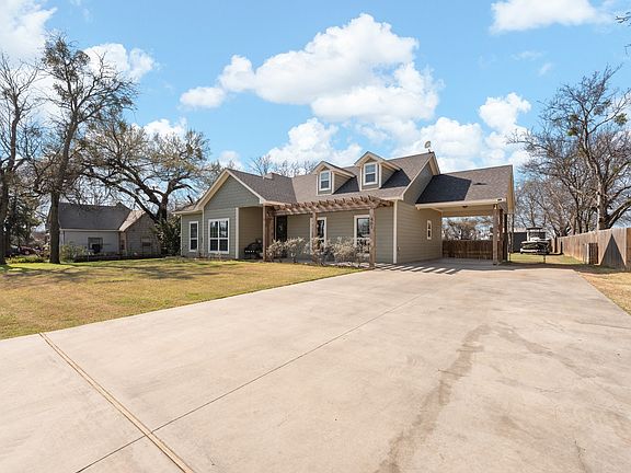 2nd image of 401 N Cleburne Whitney Rd