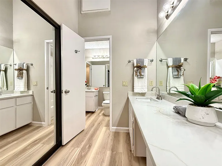 7122 Wood Hollow Dr #106 — Photo 16