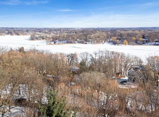 7401 Frontier Trl, Chanhassen, MN 55317