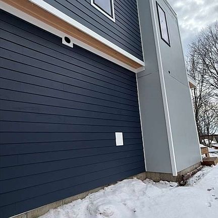 3rd image of 96 Burpee Rd #1