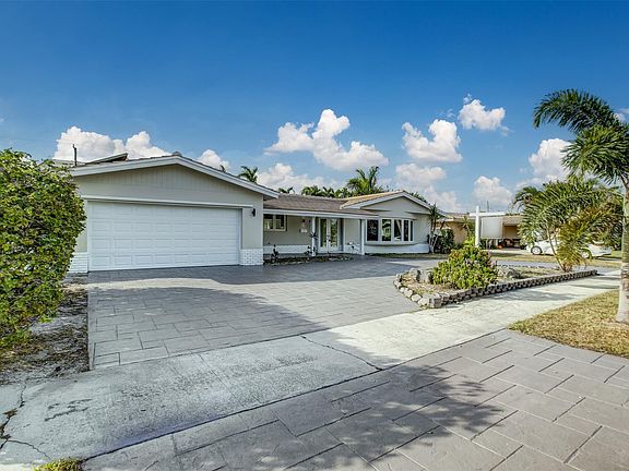 3rd image of 5881 NE 21st Drive