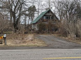 5970 Albion Rd, Oakfield, NY 14125