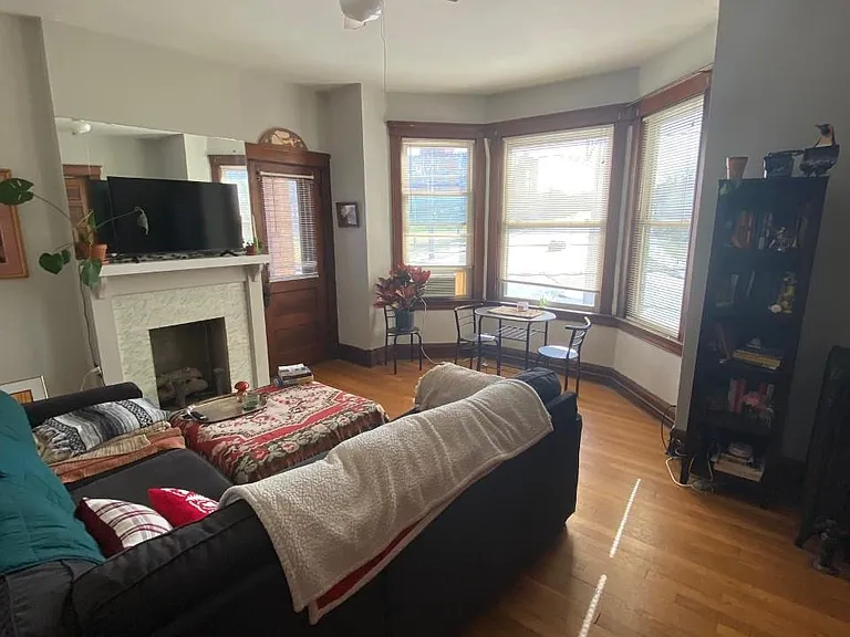 3201 Vine St — Photo 10