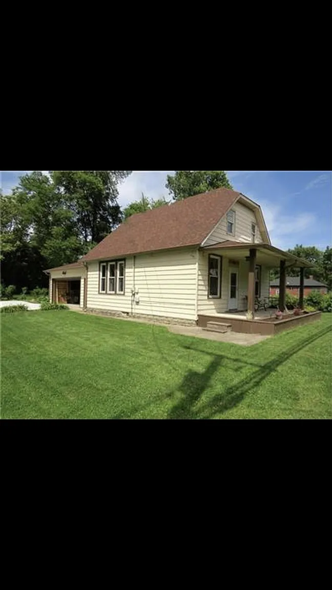 2620 E Hanna Ave photo 1