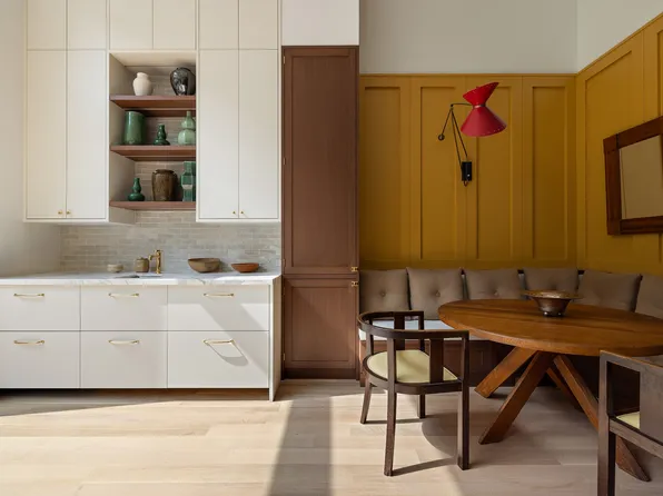 205 Clinton Street image 14 of 38