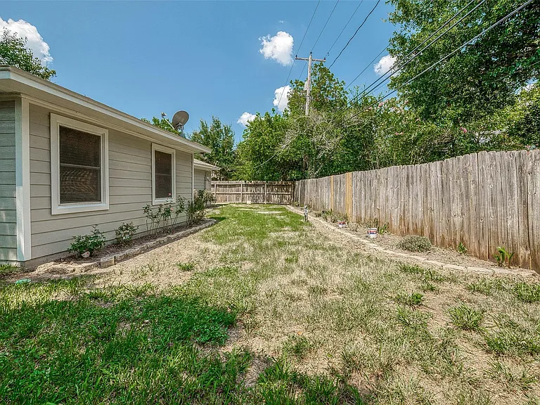 5706 Carew St — Photo 31