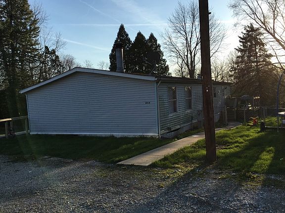 2nd image of 22511 Gifford Ave
