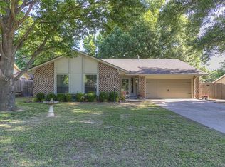 1809 Woodland Rd, Sapulpa, OK 74066