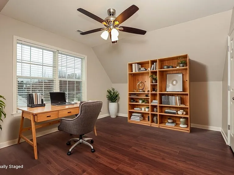 2853 Sutherland Dr — Photo 17