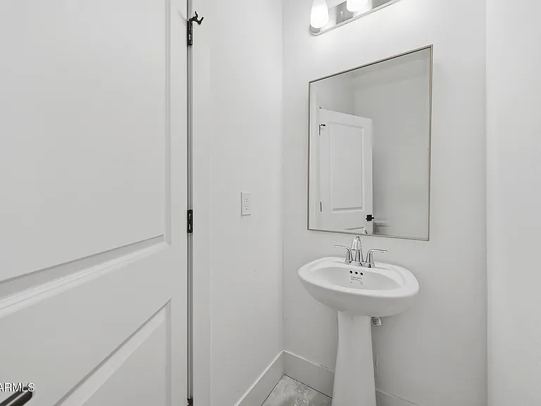 6896 E Lomas Verdes Dr — Photo 64