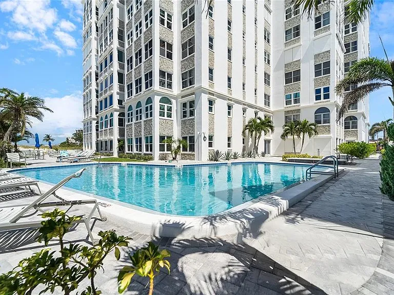 4950 Gulf Blvd #807 — Photo 7