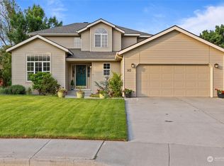 1413 S Young Ct, Kennewick, WA 99338