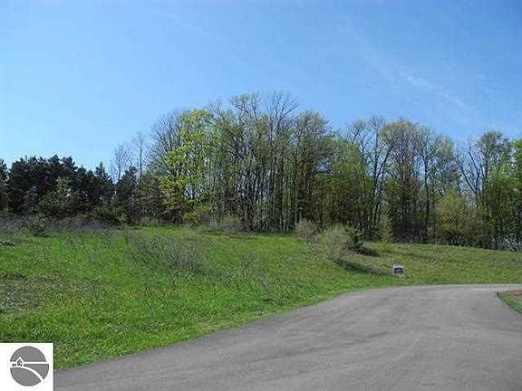3rd image of S Bay Valley Dr