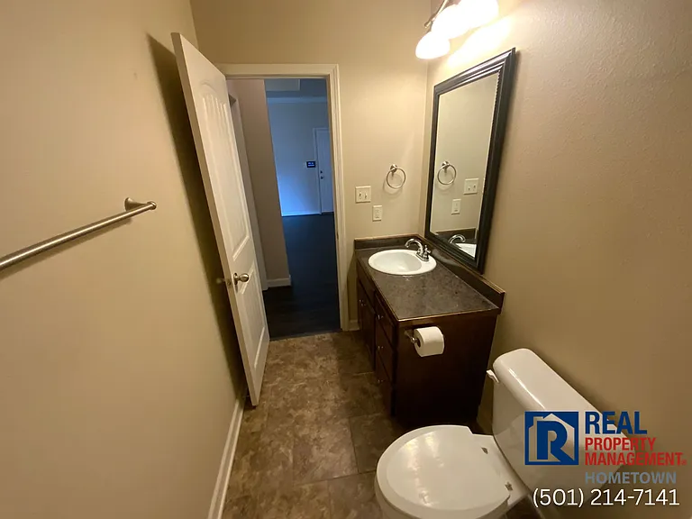 7503 Royal Oaks Dr — Photo 15