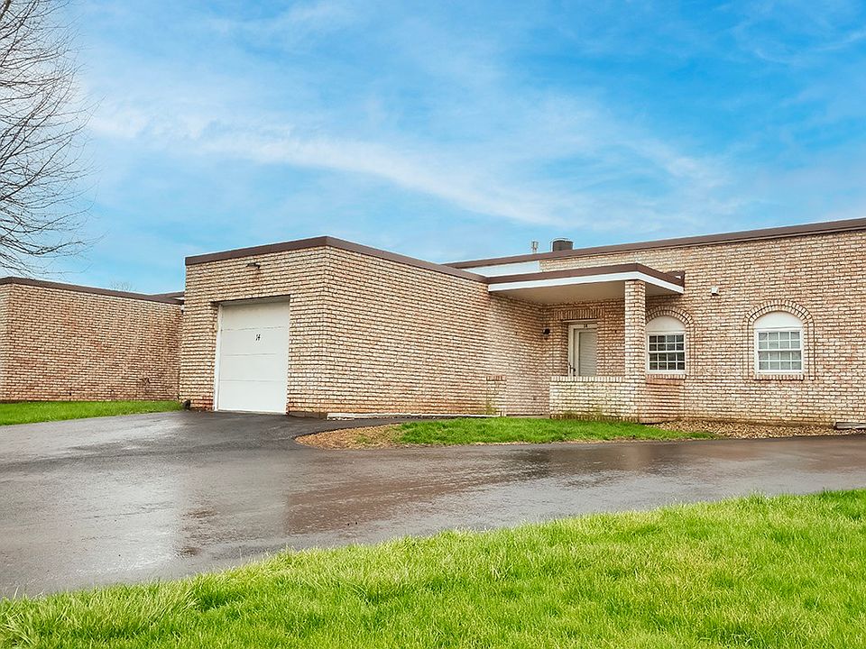 1st image of 2750 Iowa Dr APT 14