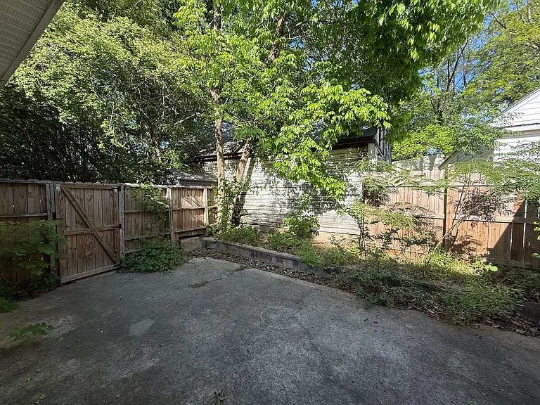 242 Pecan Rd — Photo 21