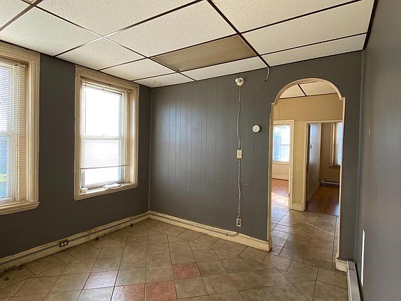 2nd image of 2039 E Moyamensing Ave Floor 2