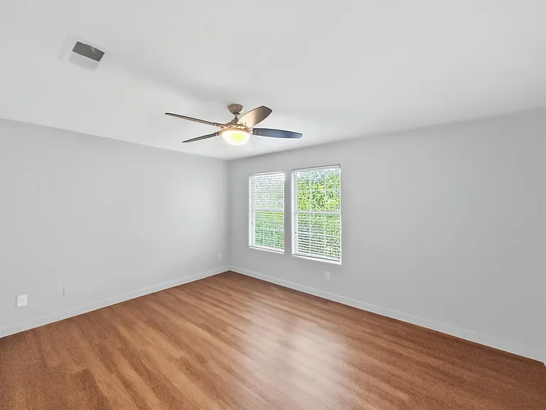5700 Glen Meadow Dr #B — Photo 12