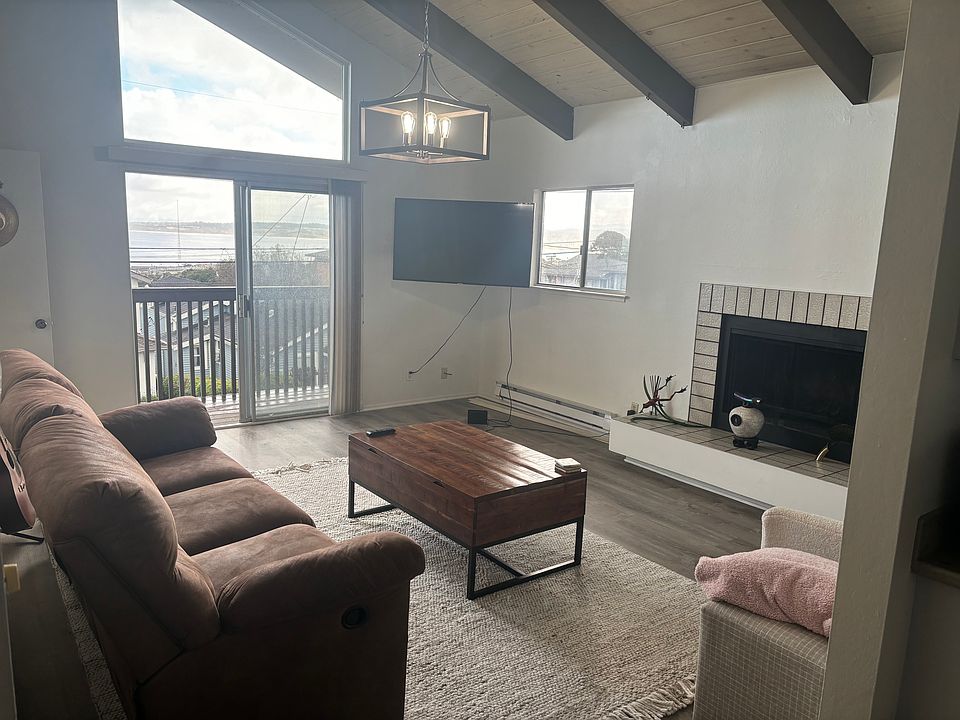 1st image of 763 Belden St #3