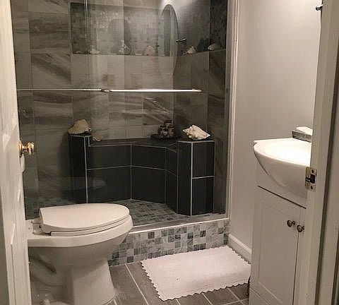 3rd image of 309 Falkirk Ct