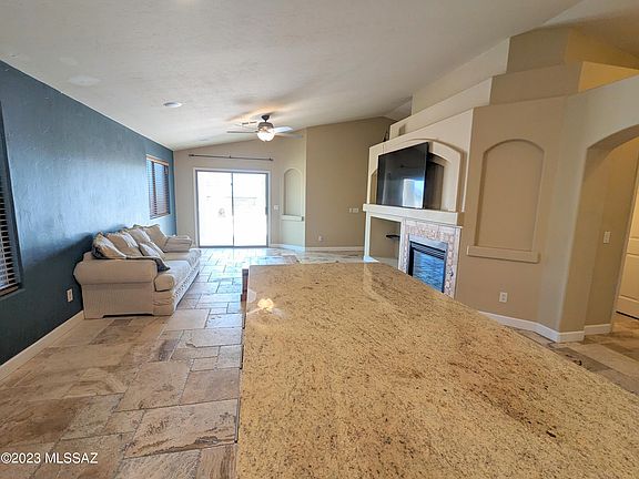 3rd image of 757 E Blue Rock Way