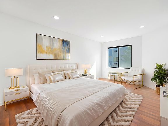 2nd image of 850 Main St #303