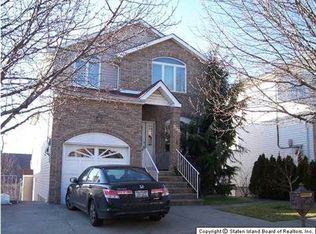 330 Eltingville Blvd, Staten Island, NY 10312