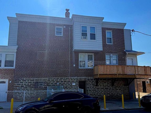 3rd image of 500 E Thelma St