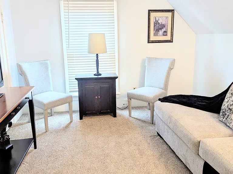 215 S Notre Dame Ave #2 — Photo 7