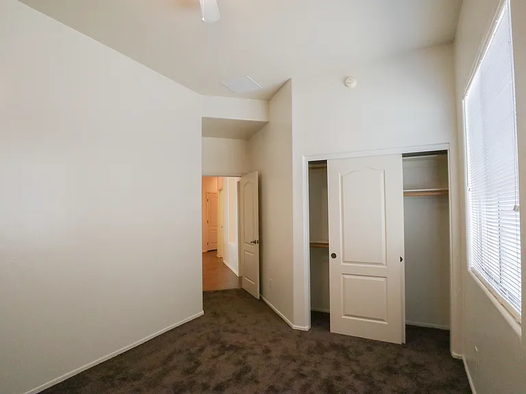 1022 W Blue Crest Dr — Photo 12