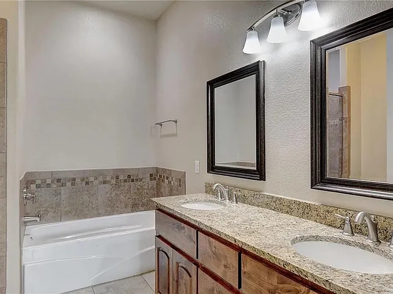129 N Kaupo Dr #B — Photo 12