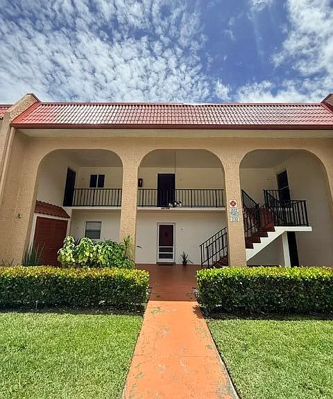 230 Lake Dora Dr #230 — Photo 1